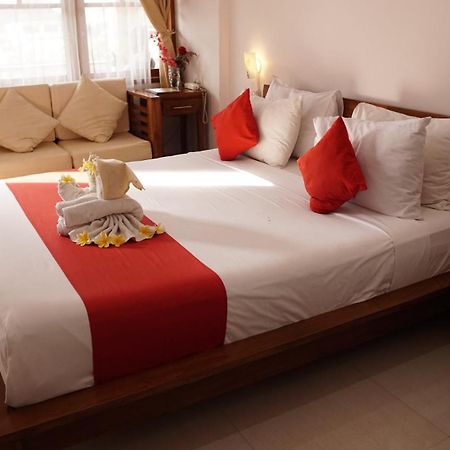 Grand Raka Homestay โลวินา ภายนอก รูปภาพ