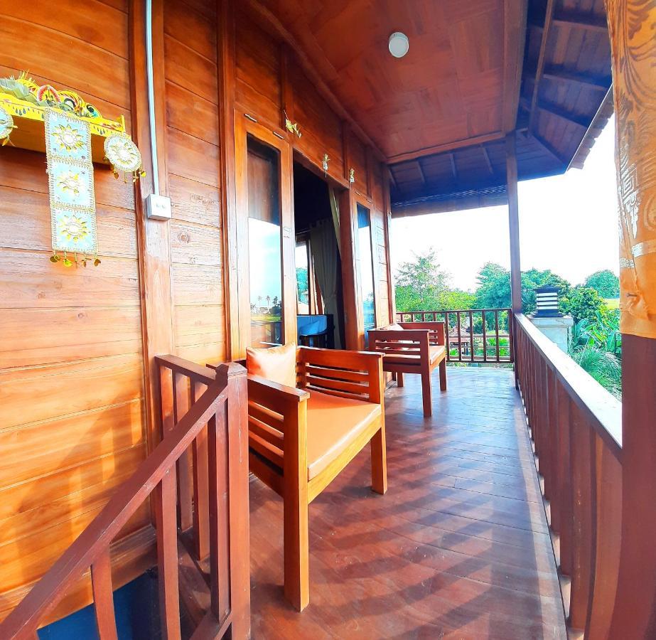 Grand Raka Homestay โลวินา ภายนอก รูปภาพ
