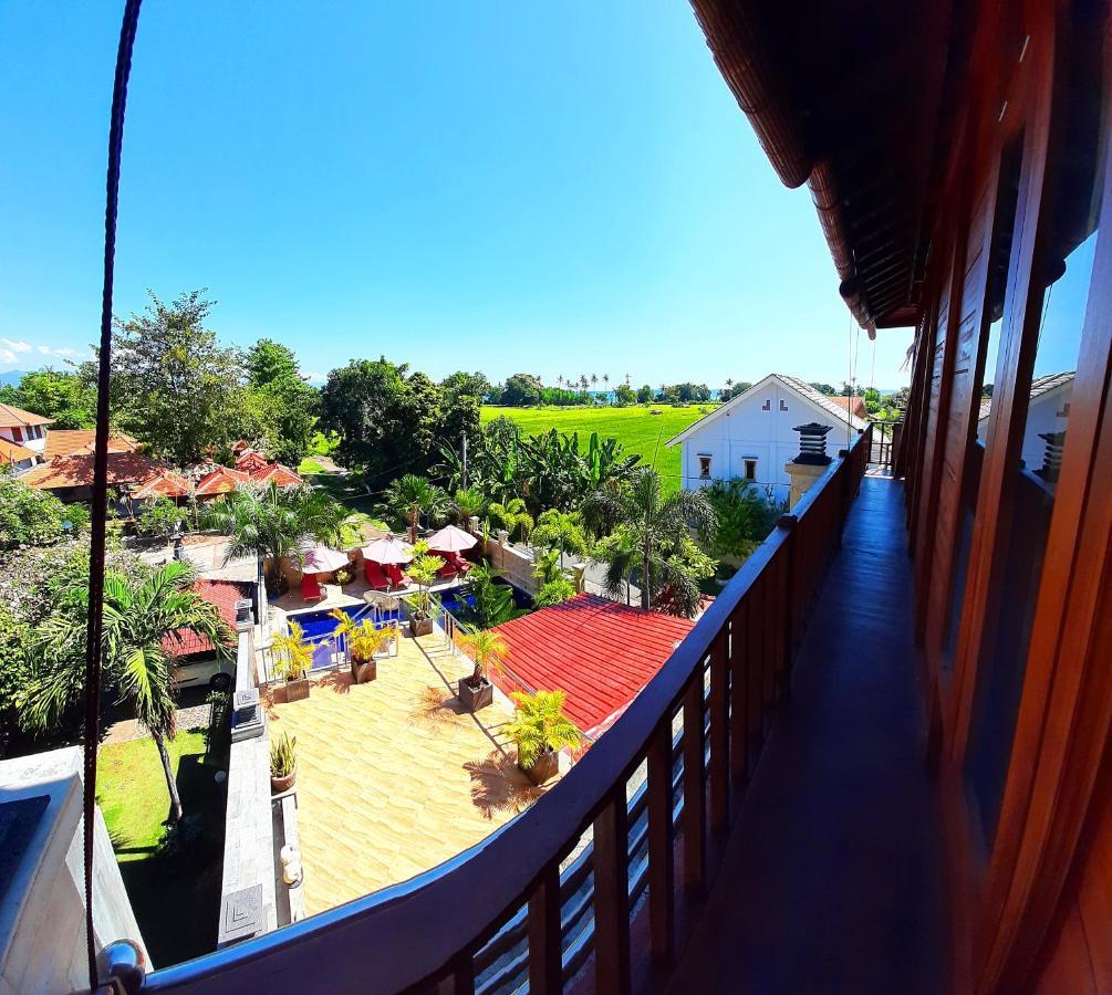 Grand Raka Homestay โลวินา ภายนอก รูปภาพ