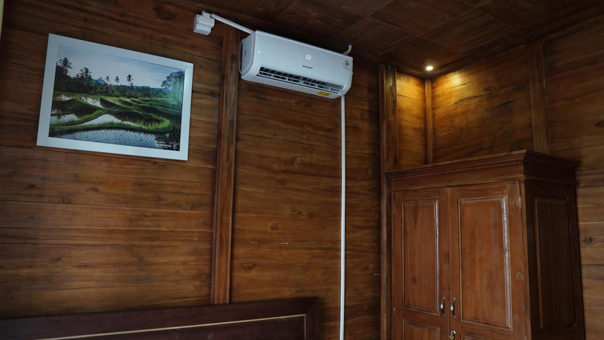 Grand Raka Homestay โลวินา ภายนอก รูปภาพ