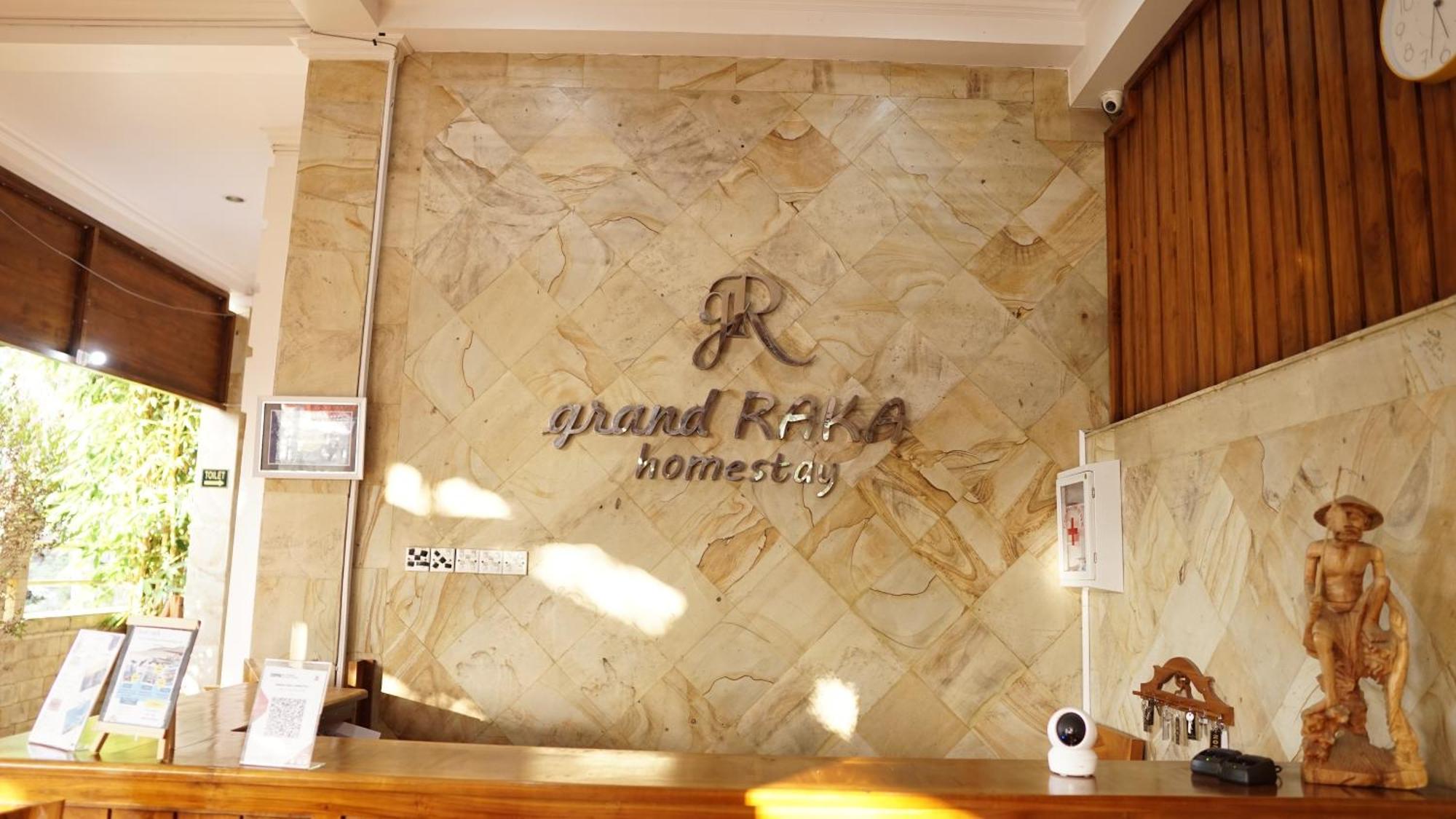 Grand Raka Homestay โลวินา ภายนอก รูปภาพ