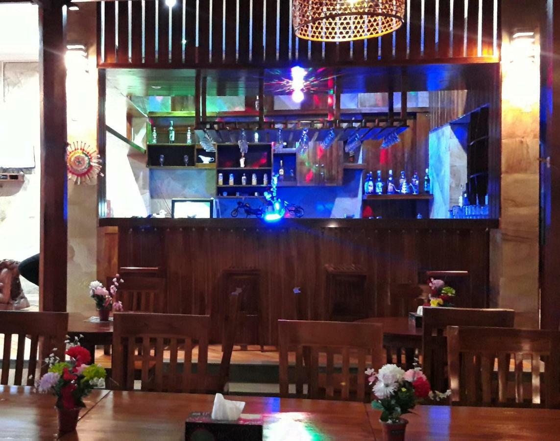 Grand Raka Homestay โลวินา ภายนอก รูปภาพ